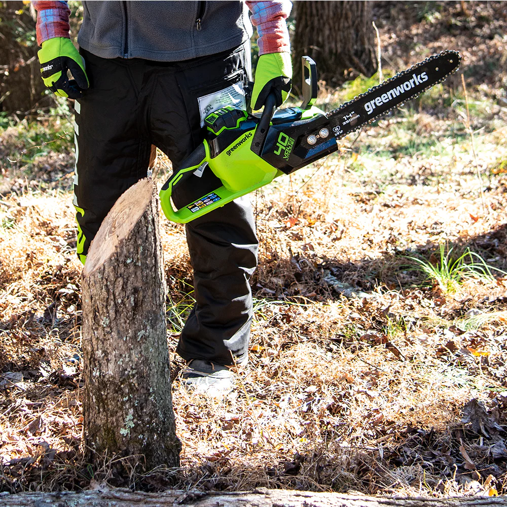 40V Chainsaw 35cm 1,5 kW - 4Ah Battery - Image 4