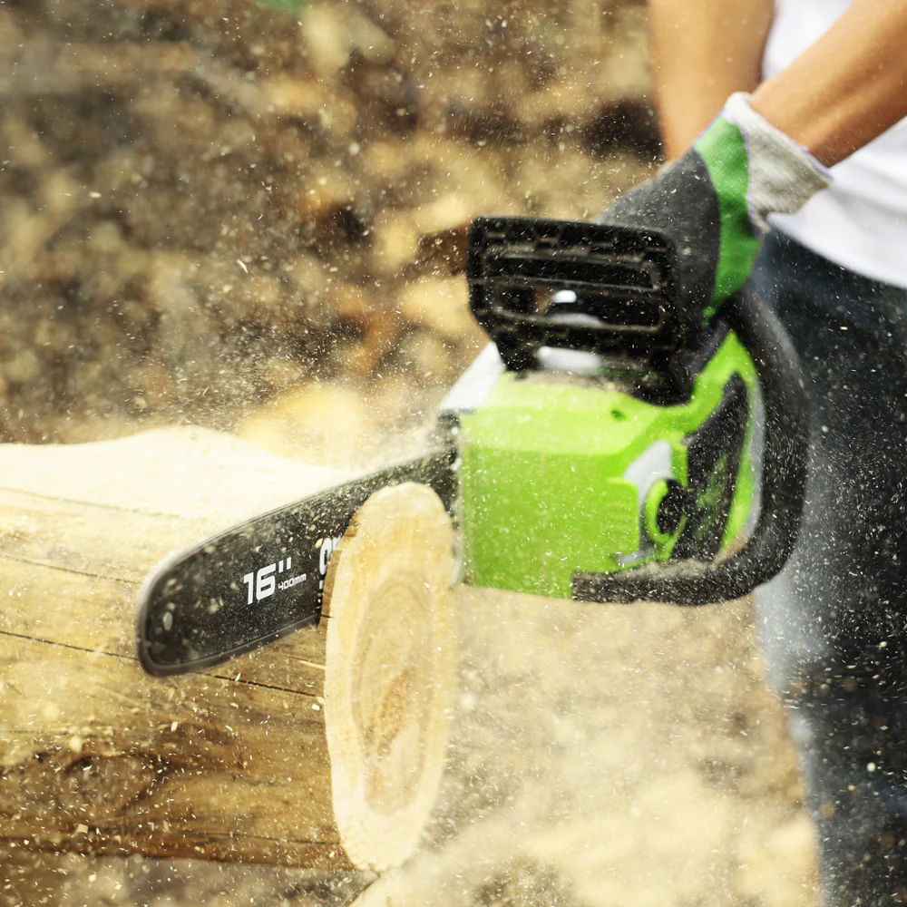 40V Chainsaw 40cm 1,8 kW - 2x 2Ah Battery - Image 6