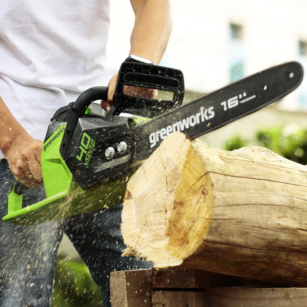 40V Chainsaw 40cm 1,8 kW - 2x 2Ah Battery - Image 7