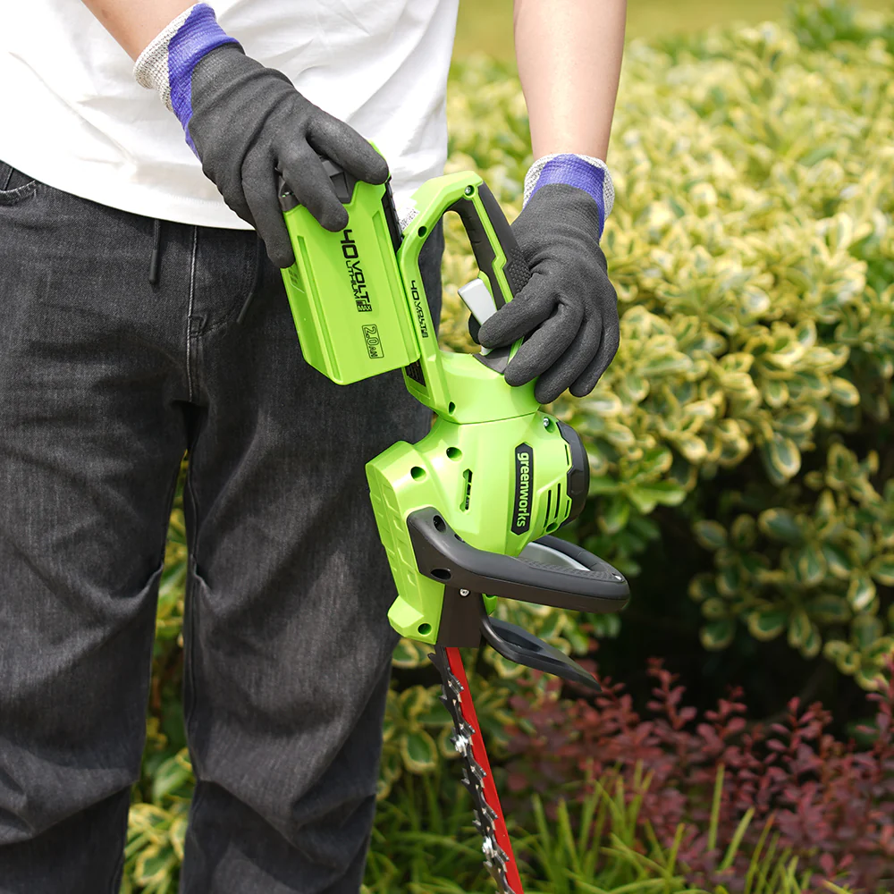 40V Hedge Trimmer 61cm - 2Ah Battery - Image 14