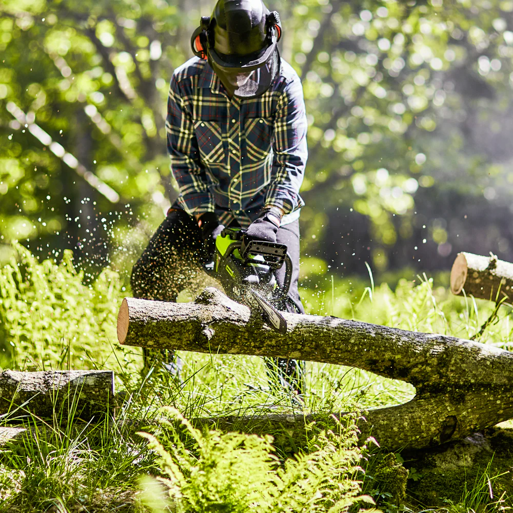 60V Chainsaw 40cm - tool only - Image 8