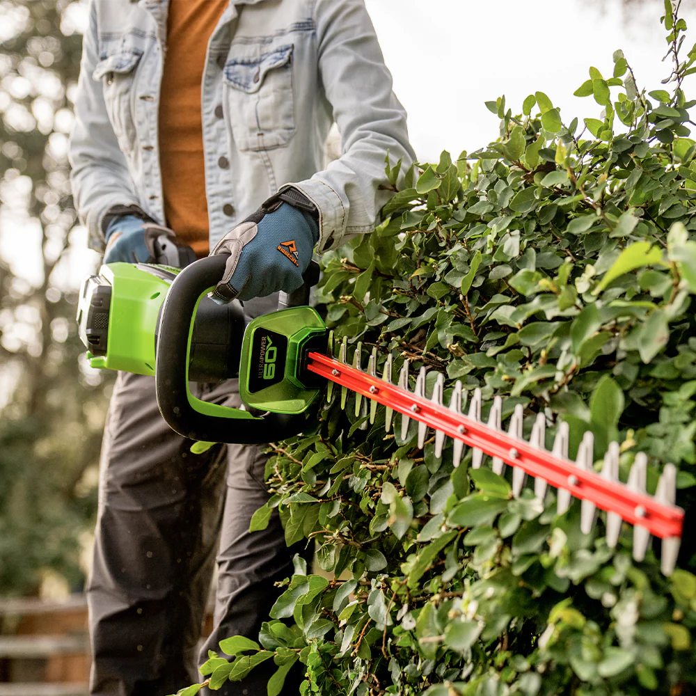 60V Hedge Trimmer 66cm - 2Ah Battery - Image 9